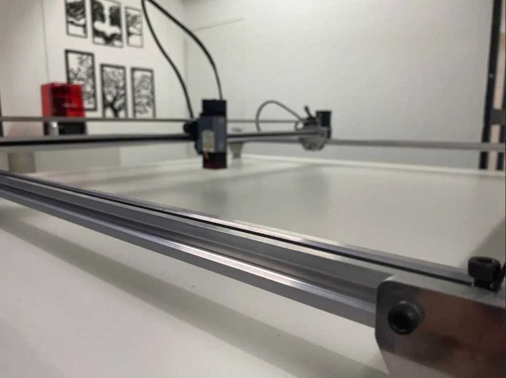 Cnc Laser Ember Guepardo 85x85cm 10w Opticos